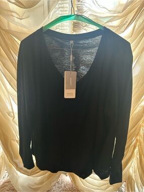 Ann Taylor Black V-Neck Long Sleeve Top